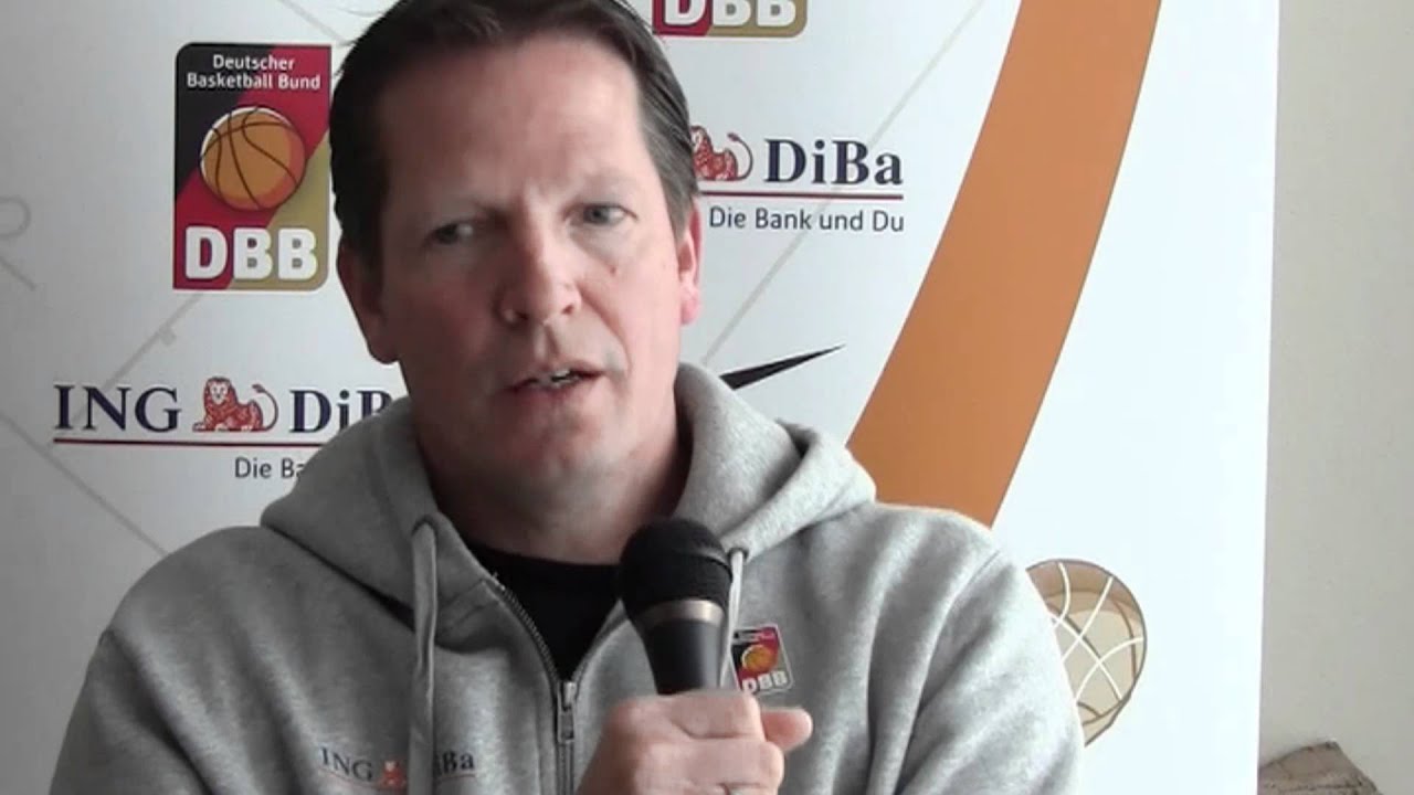 DBB-TV von den U20-Herren: Im Gespräch mit dem Bundestrainer und dem Kapitän