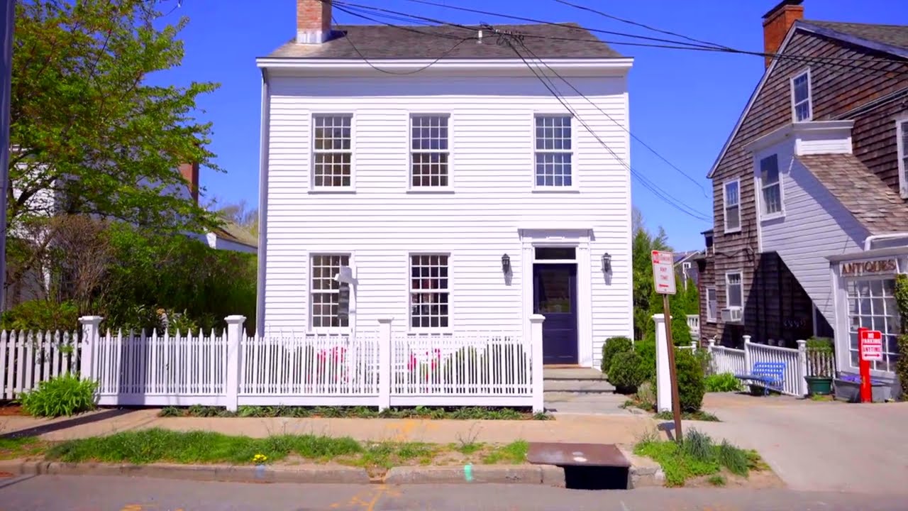Historic Dream home in Sag Harbor | 156 Main Street Hamptons, NY