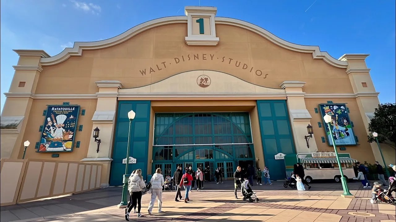 Studio 1 Tour - Walt Disney Studios Park in Disneyland Paris Before Closure to Become World Premiere