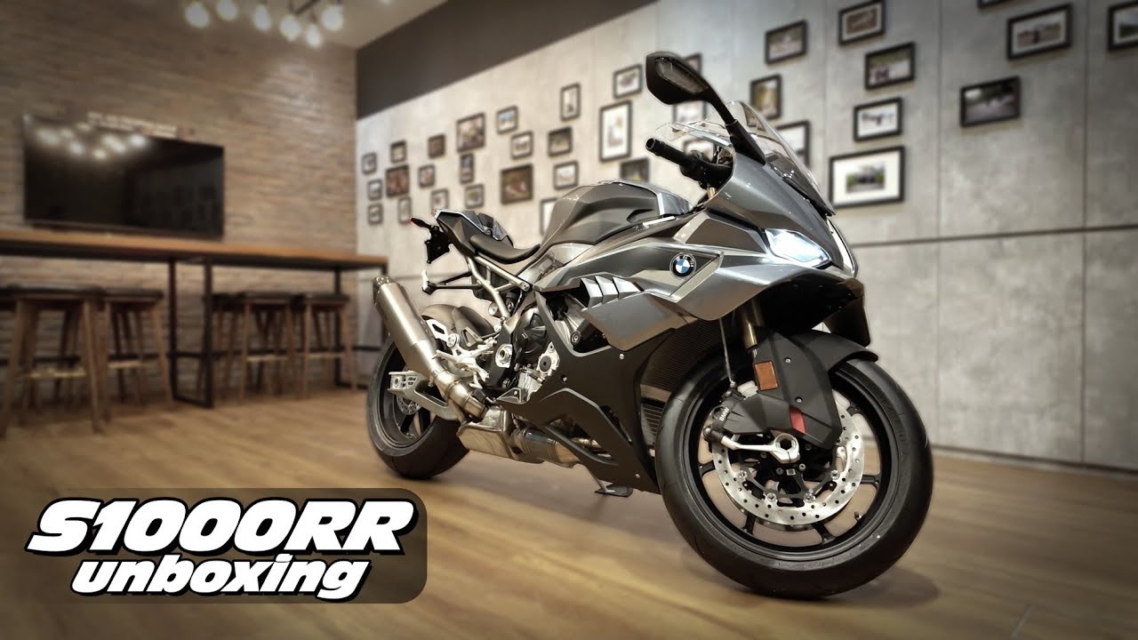 2025 BMW S1000RR / Cinematic Unboxing