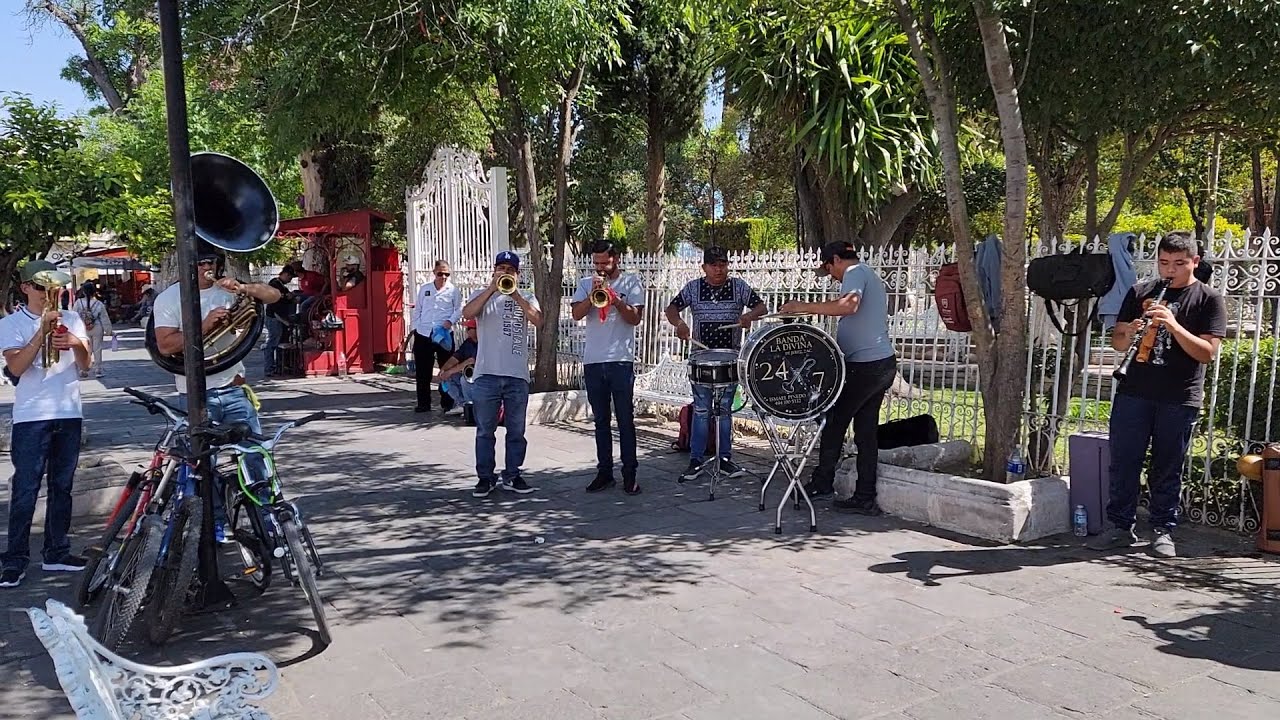 QUE ME TOQUEN EL CAPIRO CON TAMBORAZO BANDA DE JEREZ ZACATECAS