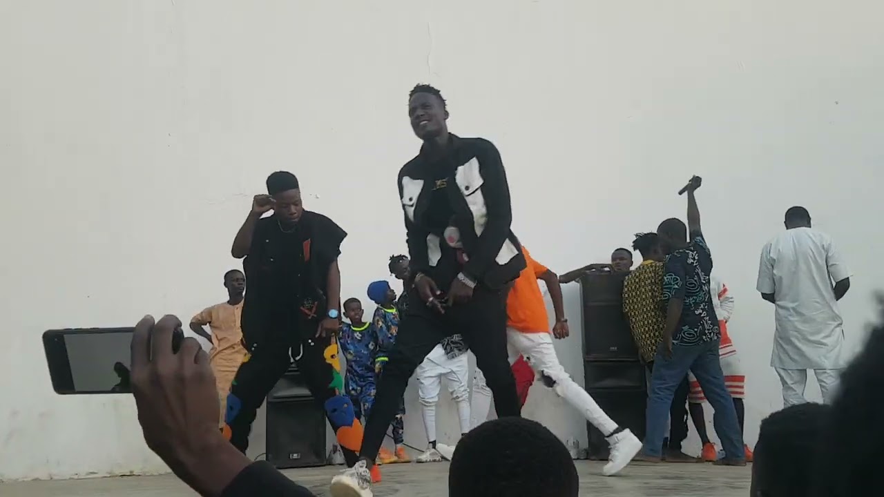 live performance ishaq kano x t.j kano @Unclsam-gle