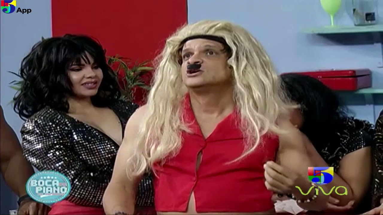 El Cojo Vestido de Rubia Boca de piano es un show