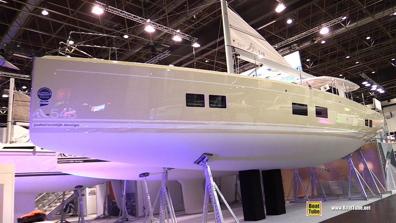 2019 Hanse 548 Sailing Yacht - Deck and Interior Walkaround - 2019 Boot Dusseldorf