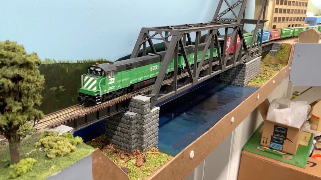 Bob Moore's Ho Scale BN Columbia Cascade Division Layout - Hog Rails 2019 P.4 4/14/19