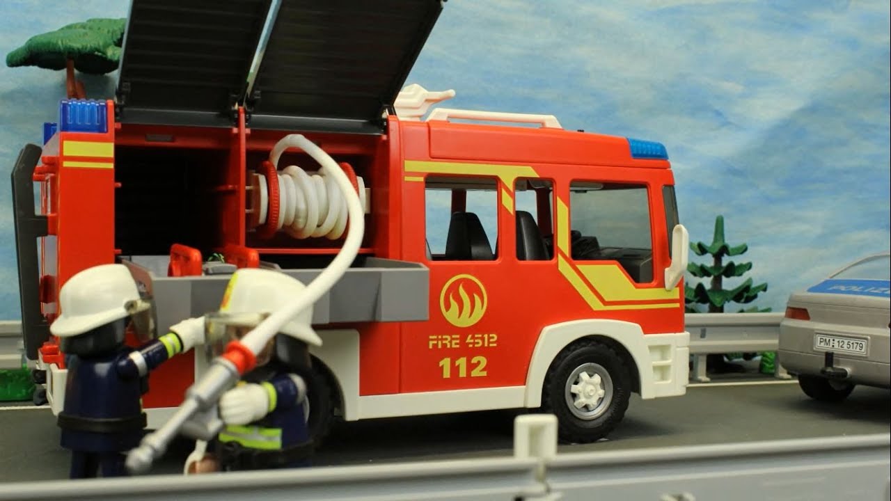 Der Autounfall Playmobil Feuerwehr seratus1 Film car crash stop motion