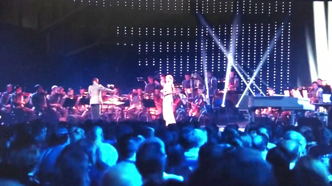 Nuoruustango - Erika Vikman Tango Finlandia -konsertti Tangomarkkinat