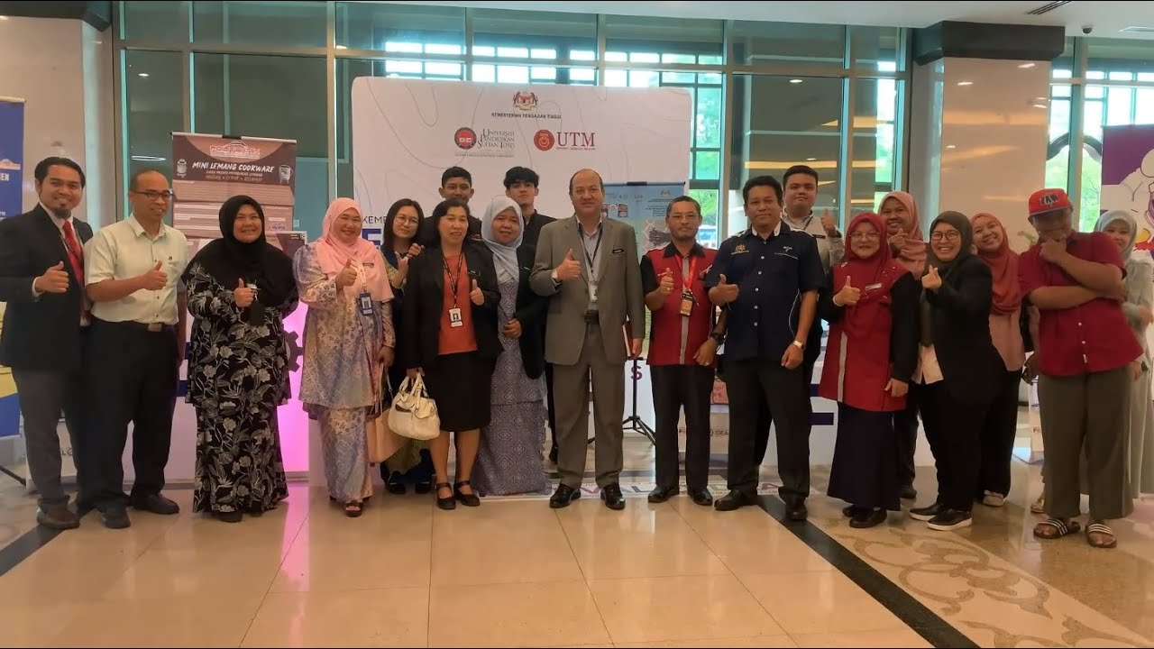 Lawatan KP JPPKK Ke Reruai Festival of Ideas POLYCC
