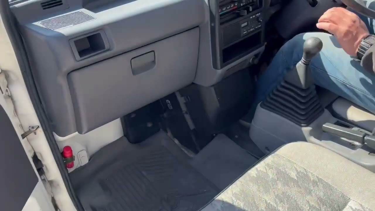 【miniCAB】1997 MITSUBISHI V-U42T movie No.4【CarUp】