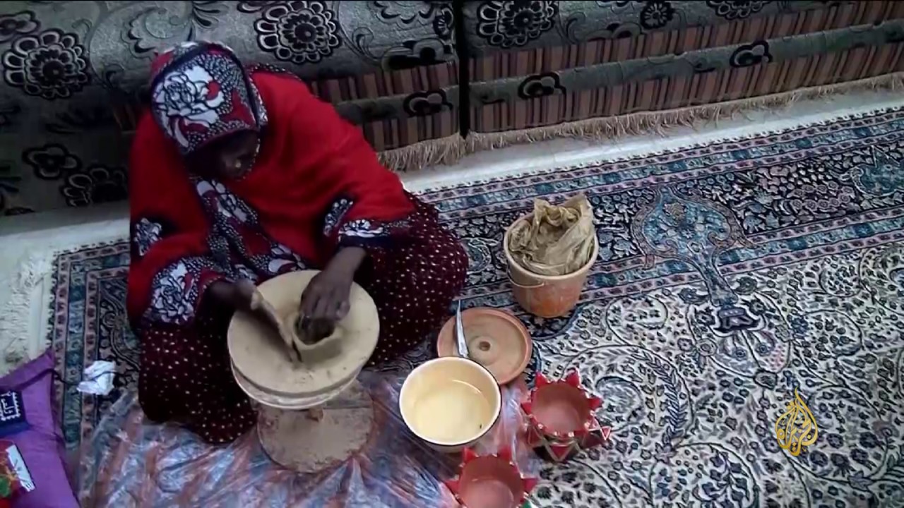 هذا الصباح - شغف جمع الآثار والتحف بظفار العمانية