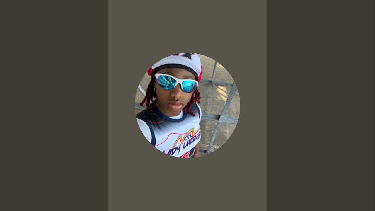 Harmony Thompson is live!