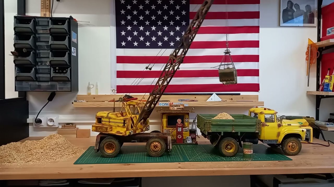 Zil 130 KingKong RC  &  Crane Unit 357