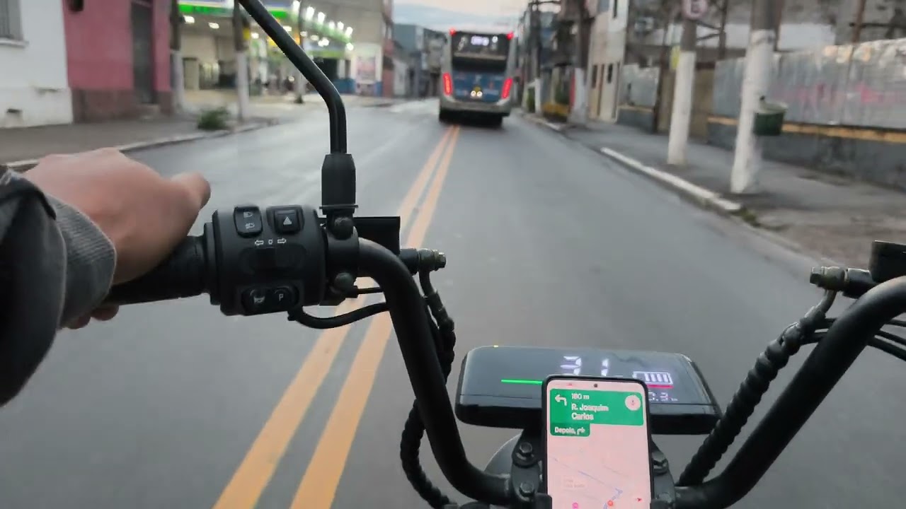 Indo ao trabalho com minha scooter eletrica 
