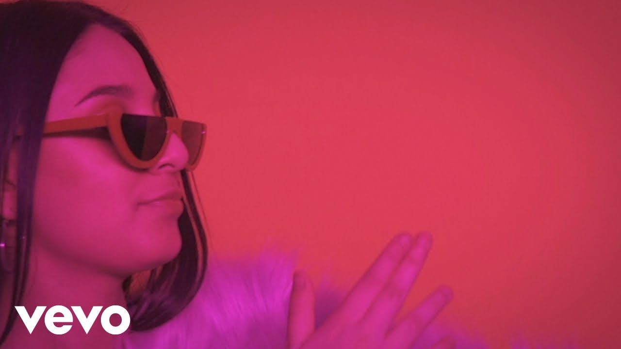 Suzi P - Flax (Lyric Video)