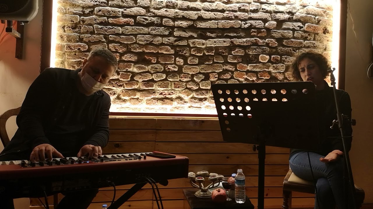 Erdem Oral & Ozan Yontan / Sen Bir Aysın