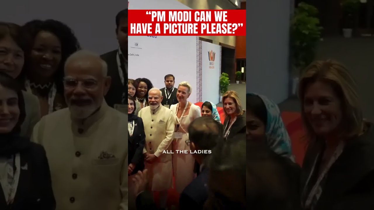 Делегаты БРИКС выстроились в очередь за селфи с #Modi #pmmodi #BRICS