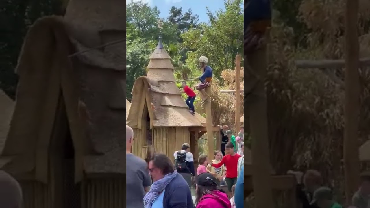 Kind snapt Efteling-waterspeelplaats Archipel niet (Twitter: @bart_h02)