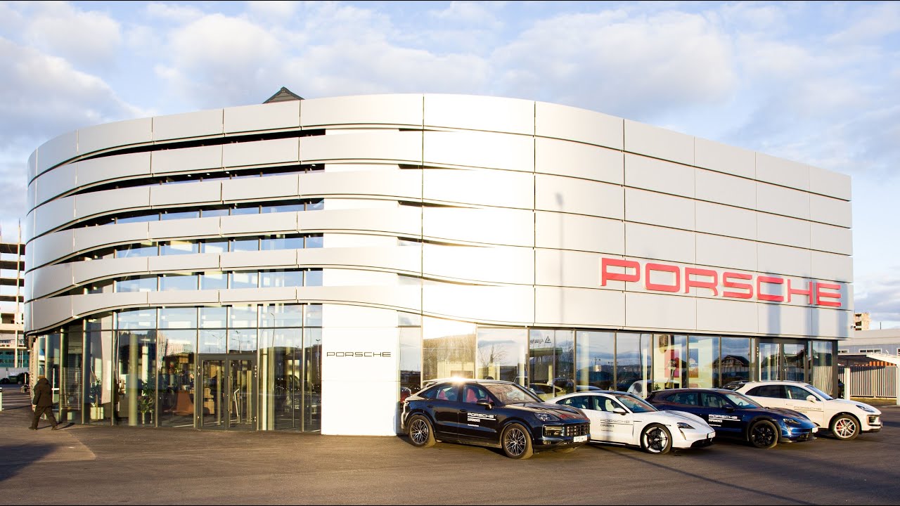 Дилерский центр Porsche Centre Astana