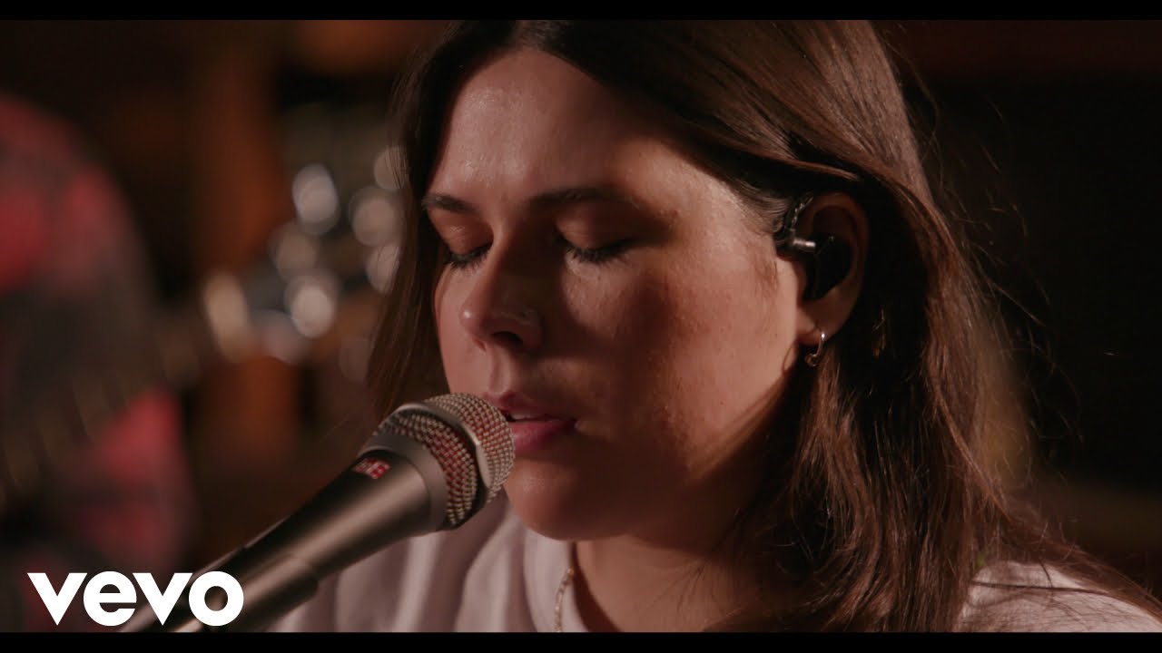 Gigi Perez - Sally [Live Session]