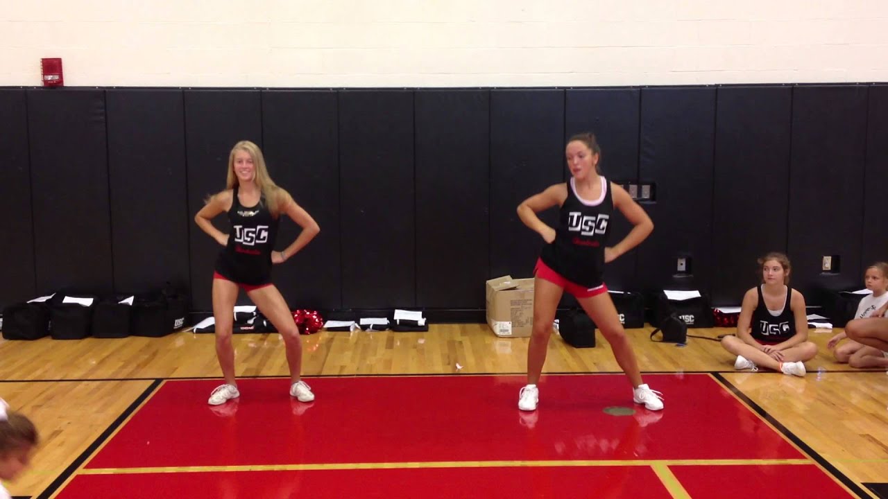1st & 2nd Grade Roar Halftime dance