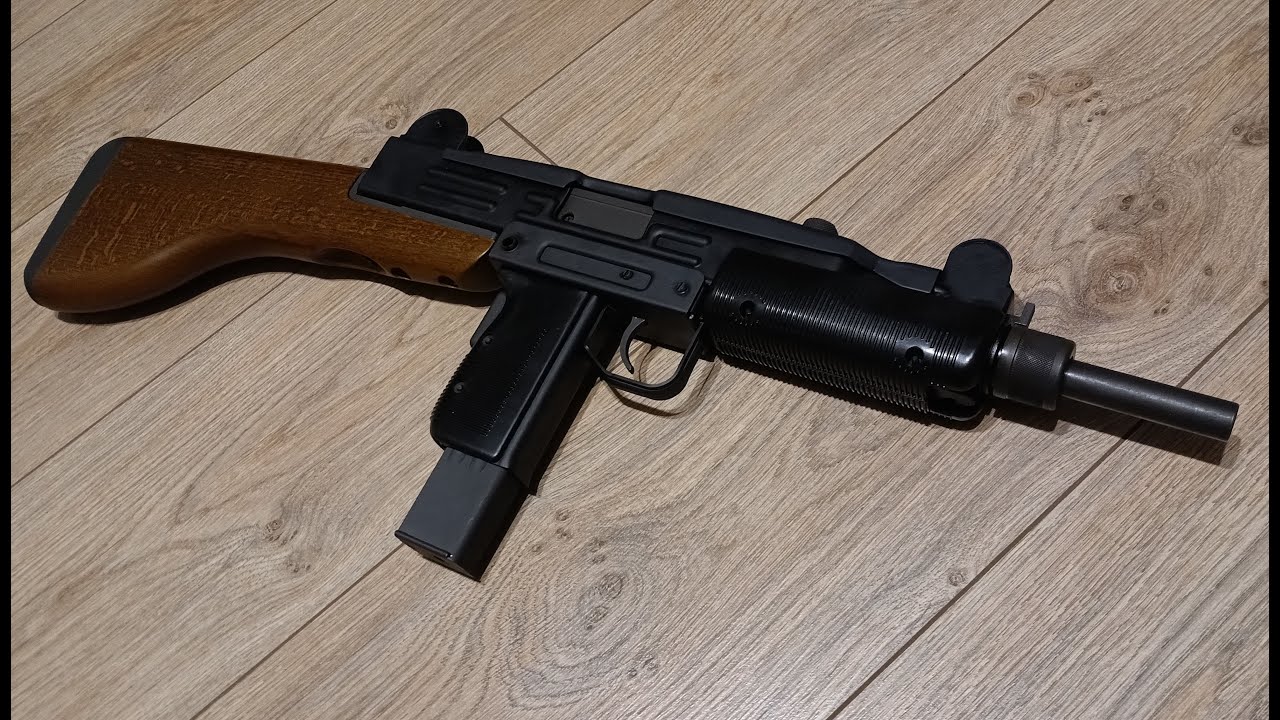 NorthEast UZI. Не без косяков, но сойдет.