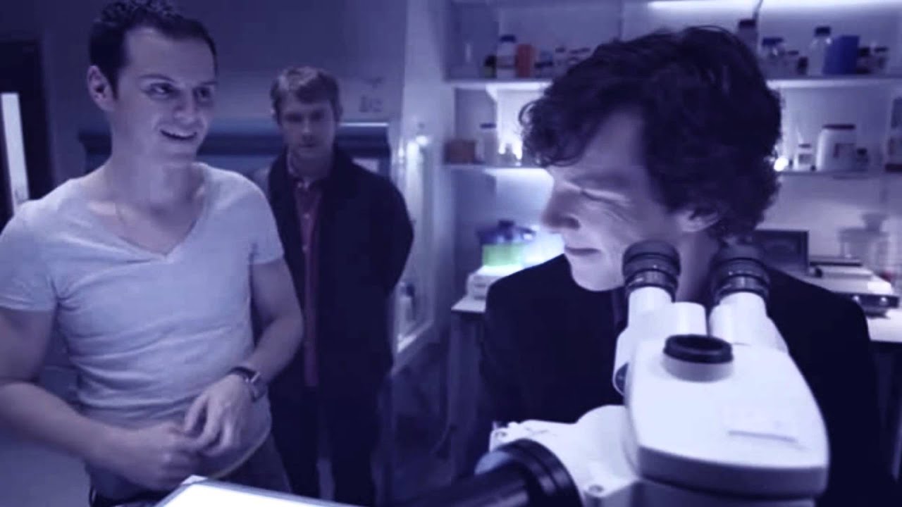 APPLAUSE - jim and sherlock