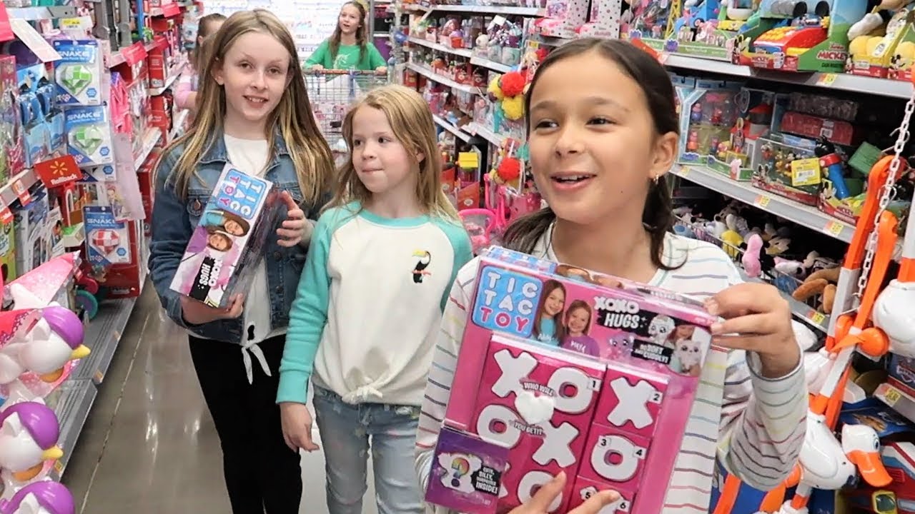 Behind the Scenes of our XOXO FRIENDS Toy Master Video