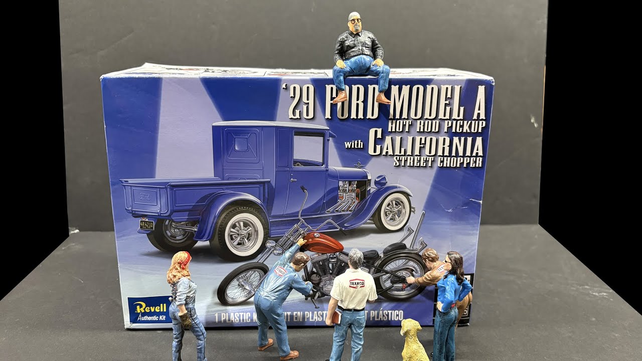 Unboxing the Revell’s 29 Ford Model A Hot Rod Pickup with California Street Chopper