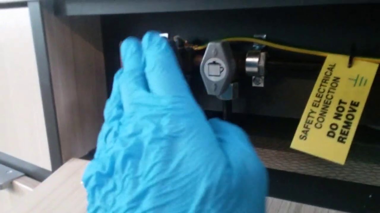 45195 Adria Twin Plus 640 SPX inside