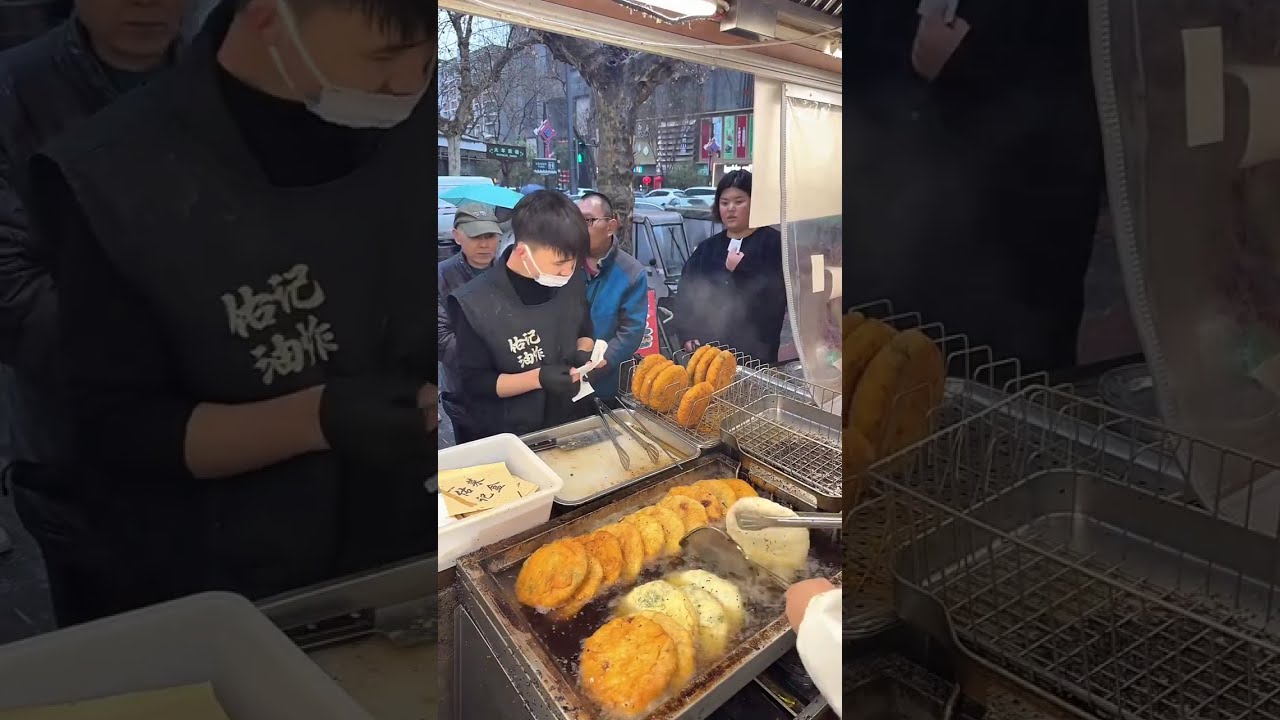Set up a stall and sell 1,000 scallion pancakes every day!