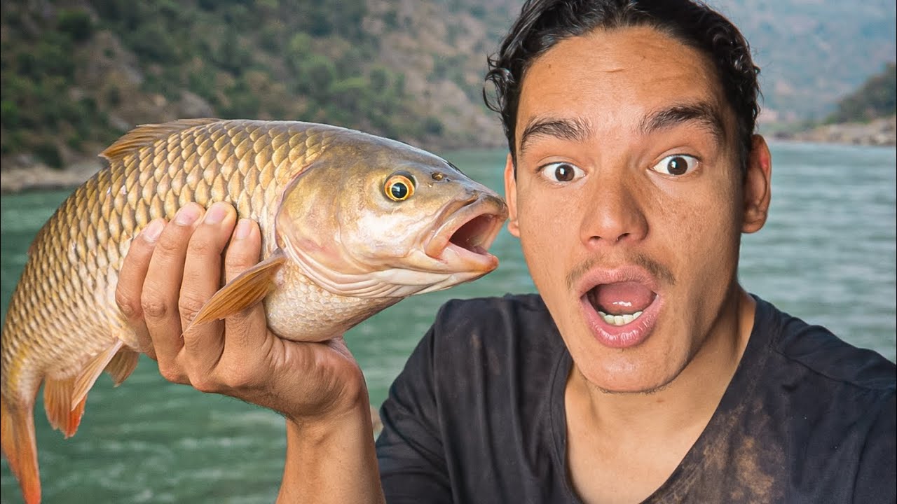 Such a big fish was caught at night😱 राति समातिएको अचम्मको ठूलो माछा!