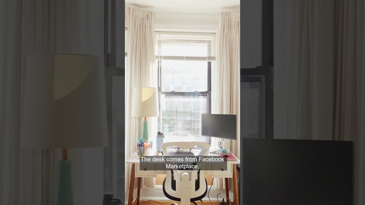 Kayla's colorful 375-sq-ft #nyc studio apartment is her sanctuary. ✨ #apartmenttour #housetour