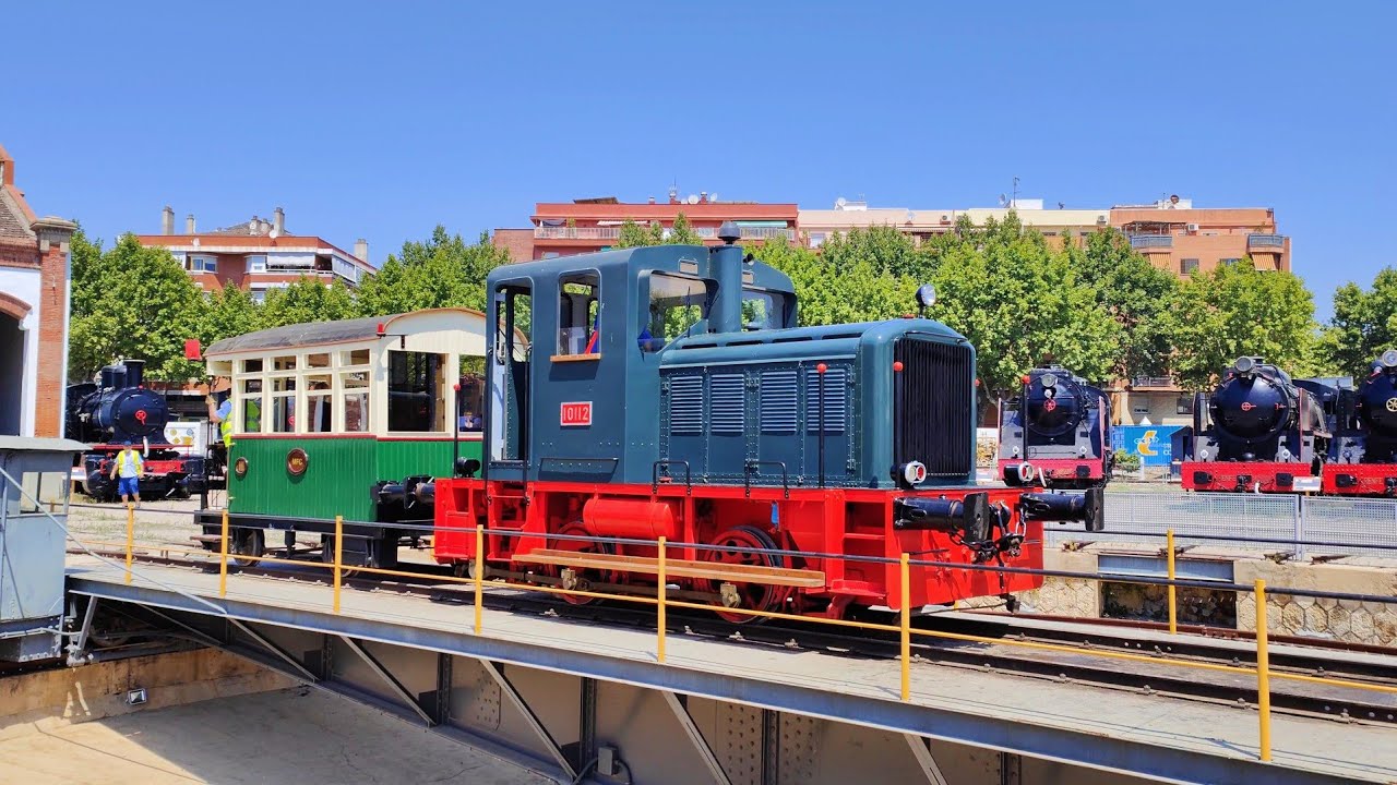 Museo Ferrocarril Cataluña : Vilanova y Geltrú - Locomotora tractor de maniobras Renfe 10112 Memé