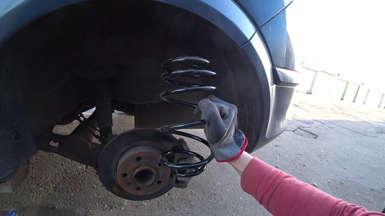 OPEL ASTRA H  Замена задних пружин