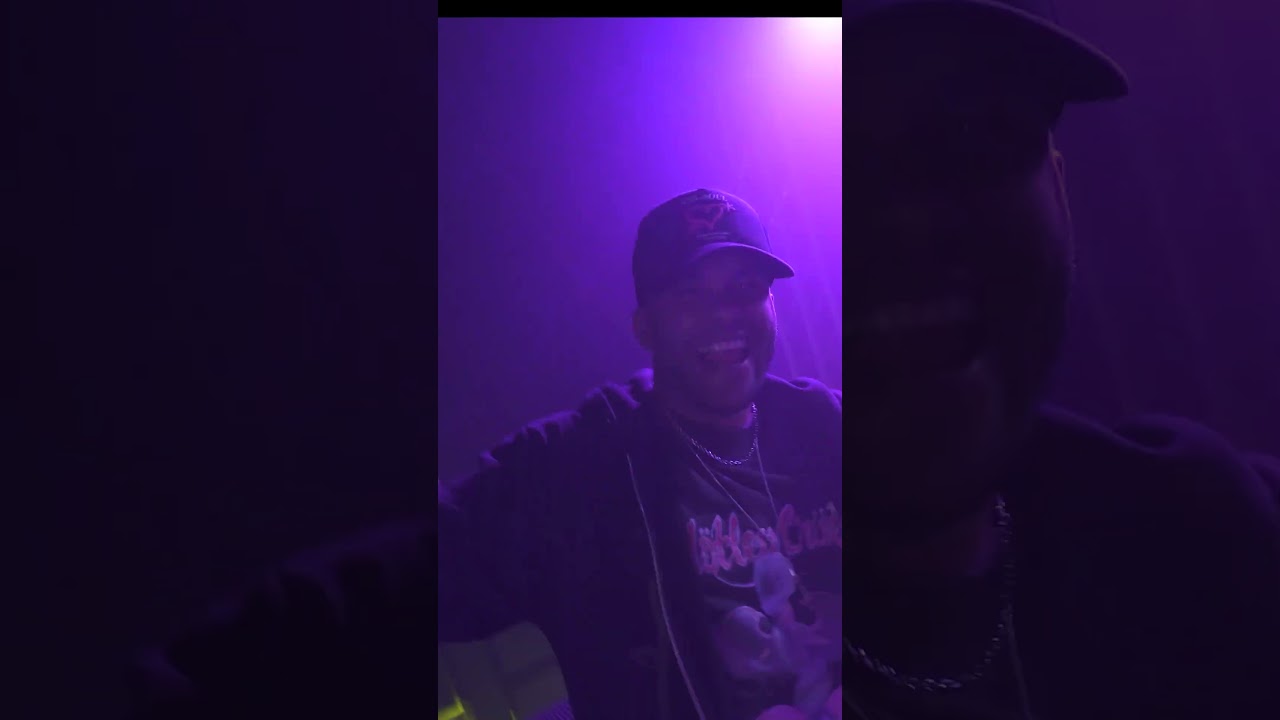 Drake...On Tech House Music? 🤣 Shake! Hands On Ya Knees! #drake #sza #ajmoreno #electronicmusic