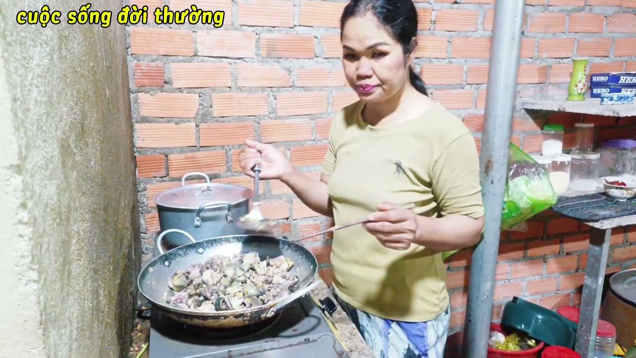 Đặc sản cụ già đen sào sả nấu môn bồi bổ Trung Đặng bình long TV 
