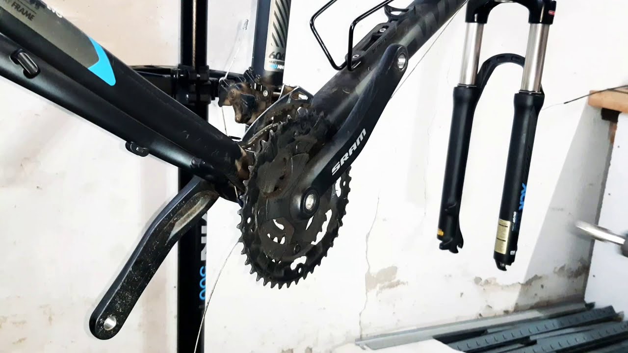 How to Change a MTB Crankset / Cum înlocuiești angrenajul pedalier la bicicletă