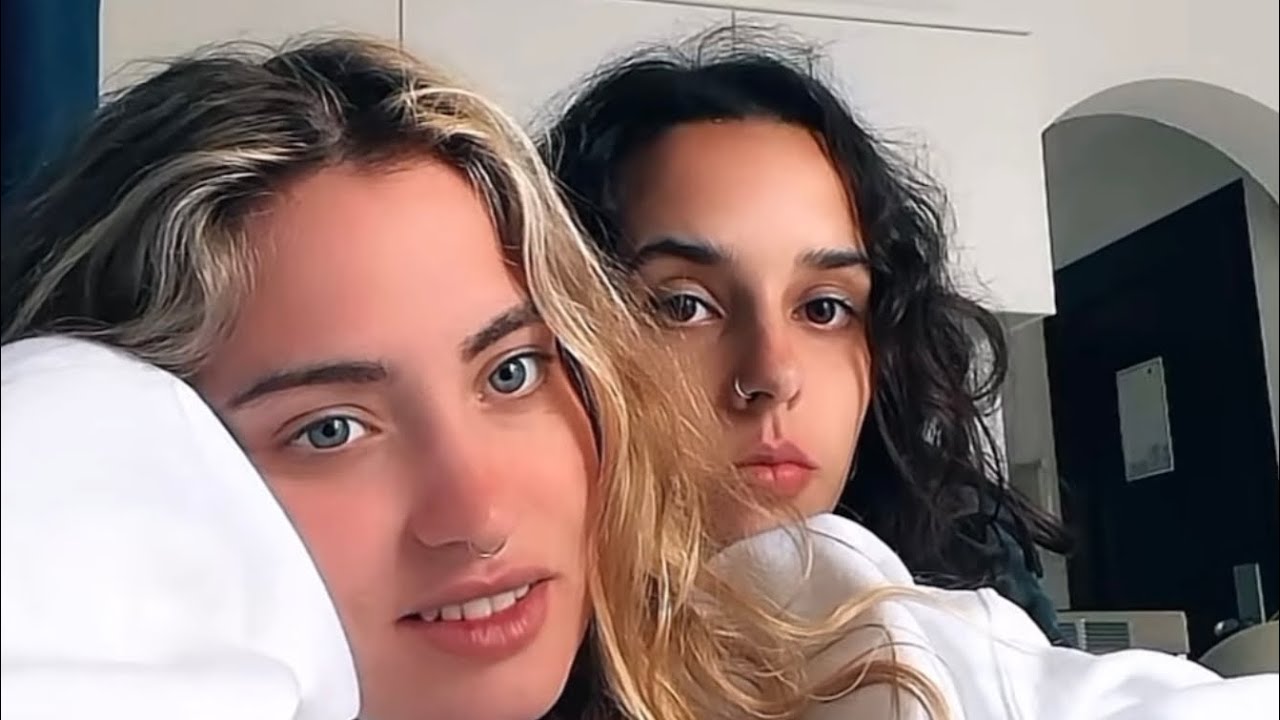 Selene y Carla ~ Tiktok live  05/05/2024