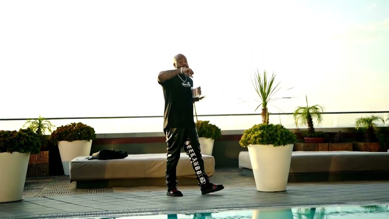Deezlee - The man right chea (Official Video) produced by stevie b