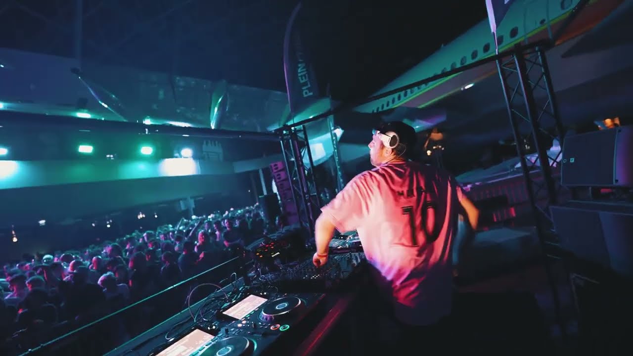 Jody 6 - Hold Me (Sam Kitt Remix) -  [Space 92 @ Aeroscopia Museum]