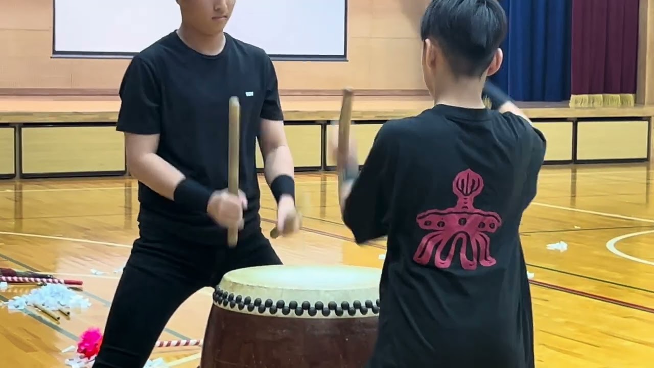新湊中学校獅子舞