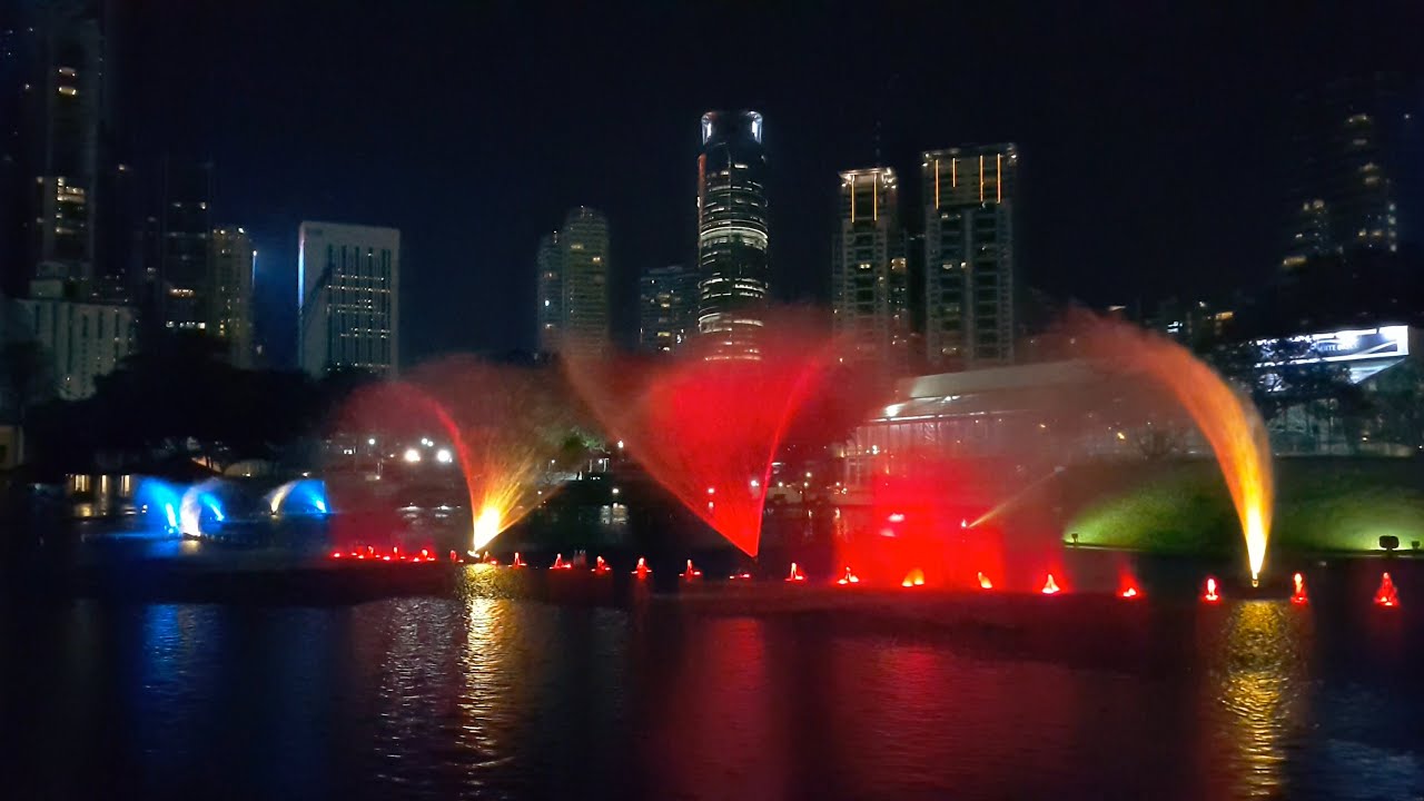 KLCC Musical Fountain - Titanic Theme - 4K - 2160P