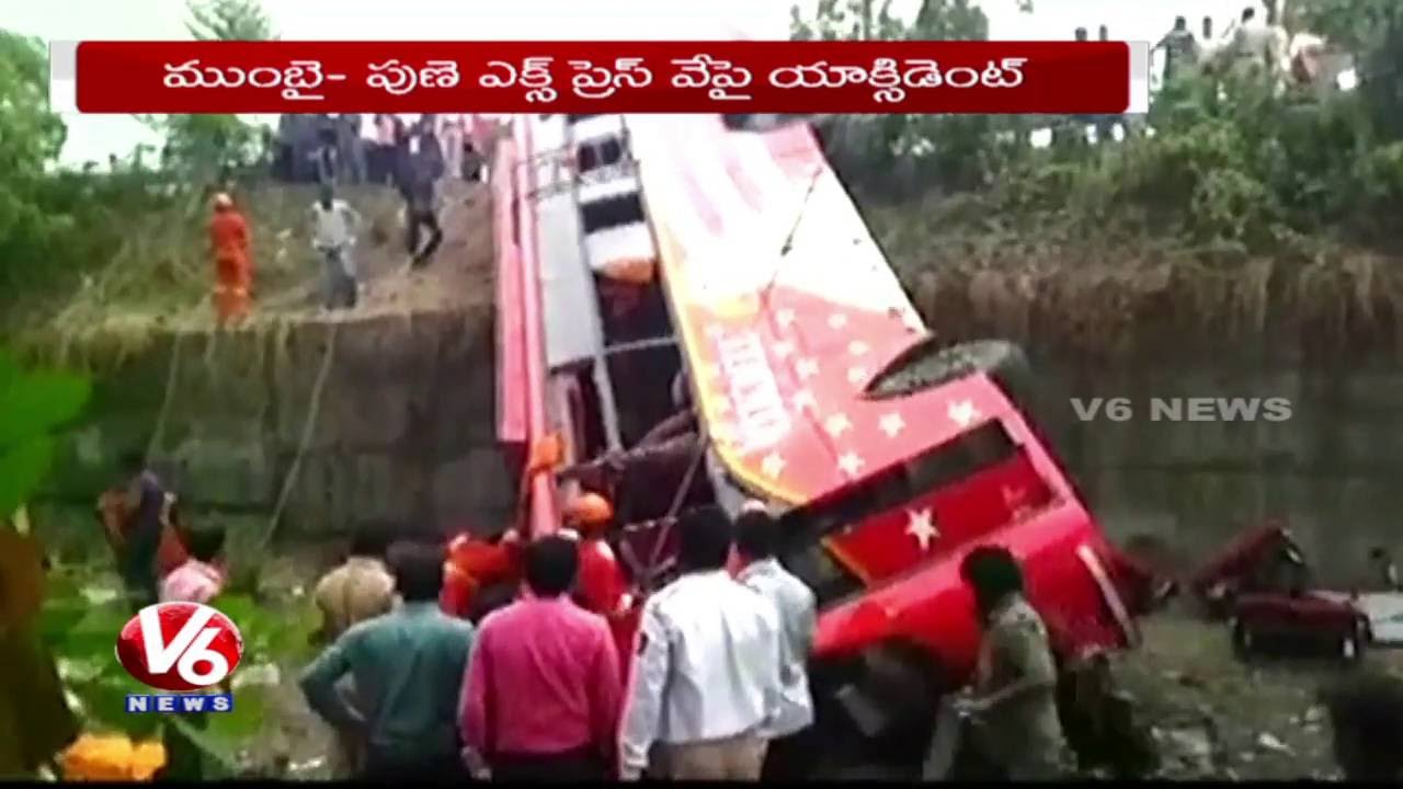 Road Accident On Mumbai-Pune Expressway in Maharashtra | 17 Died As Bus Crashes Into Cars | V6 News