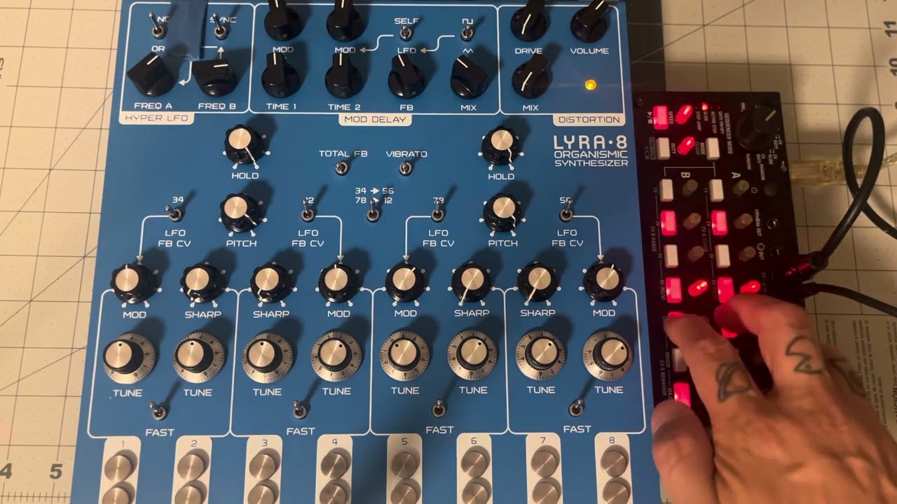 SOMA LYRA-8 | KORG SQ-1 | CV VOICES + CV GATE