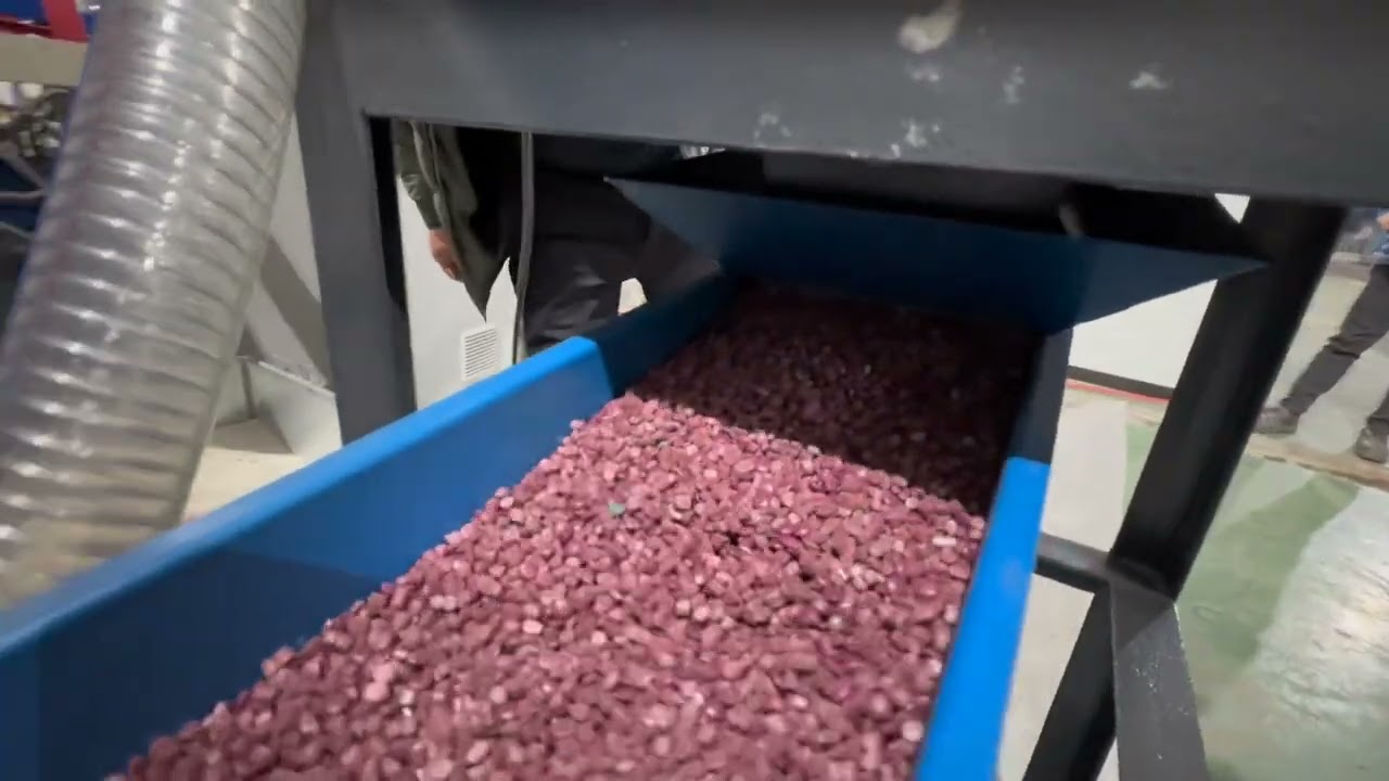 MF500 LLDPE pulverizer machine/ plastic milling machines testing for Colombia market