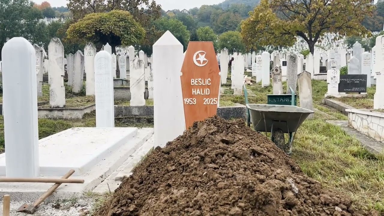 Suze krenule grobarima koji su iskopali HALIDOV MEZAR..