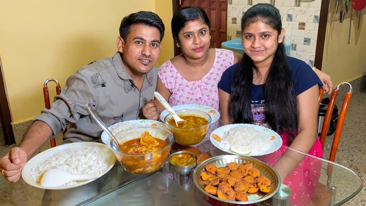 Shukti Mach Egg Curry Rice Eating Show