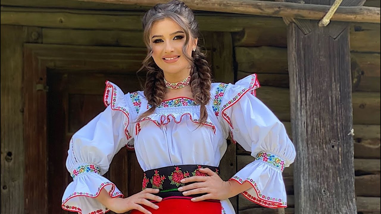 Bianca Crenganiș - Colaj Maramures - 2022