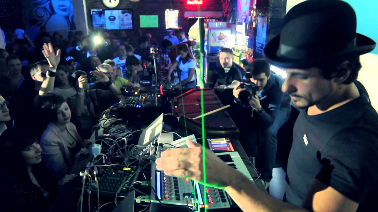 Gustavo Bravetti live @ F2 Club. Tech Support party [13.03.2013. Rostov. Russia]