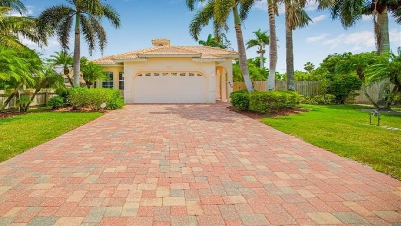 $1.1M Turnkey Naples Park Home | Fully Furnished • No HOA | Naples Fl Homes for Sale
